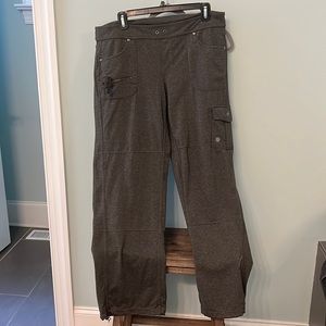 Athleta Bettona Boyfriend pants, size L